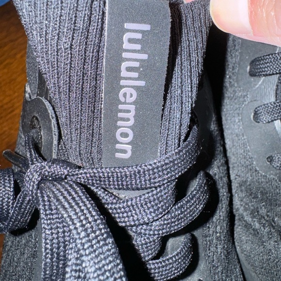 lululemon Women's Charge Feel Mid Workout shoes Size 9 1/2  Running Athlesure - Picture 6 of 13